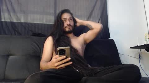 Snapshot of jin_woosex chatting on 11.01.25 jin_woosex online show from 11.01.25