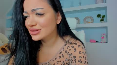 Juliee online show from 10.08.25