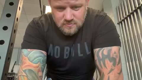 Snapshot of jitzgolfer chatting on 11.26.25 jitzgolfer online show from 11.26.25