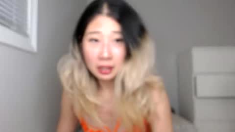 Jiwoo online show from 11.30.25