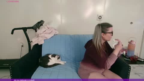 Nicole  Allen online show from 01.24.25