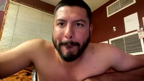 Snapshot of jjuarez5409 chatting on 05.10.26 jjuarez5409 online show from 05.10.26