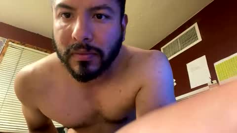 Snapshot of jjuarez5409 chatting on 05.14.26 jjuarez5409 online show from 05.14.26