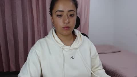 Julieta online show from 02.20.25