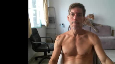 Snapshot of jlmbud chatting on 10.12.25 jlmbud online show from 10.12.25