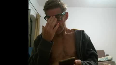Snapshot of jlmbud chatting on 06.25.26 jlmbud online show from 06.25.26