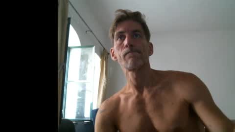 Snapshot of jlmbud chatting on 07.25.26 jlmbud online show from 07.25.26