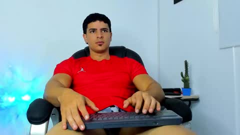 Snapshot of jmortton chatting on 10.29.25 IGJmortton online show from 10.29.25