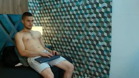 Snapshot of joaho_fernandez chatting on 04.30.26 Joao online show from 04.30.26