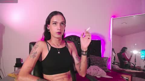 Joa Isaza     online show from 11.20.25