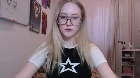 joan_kiss online show from 06.09.26