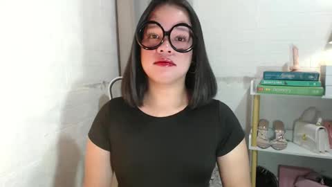 Joana online show from 12.17.24