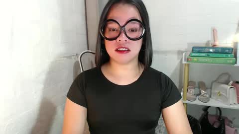 Joana online show from 12.18.24