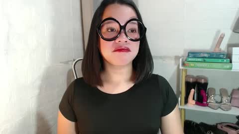 Joana online show from 12.22.24