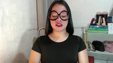 Joana online show from 12.23.24
