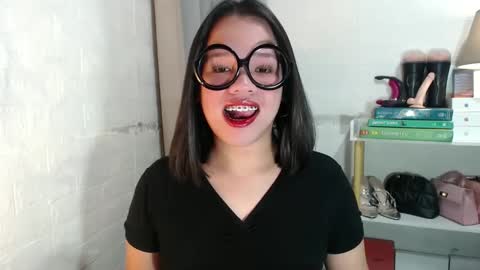 Joana online show from 12.26.24