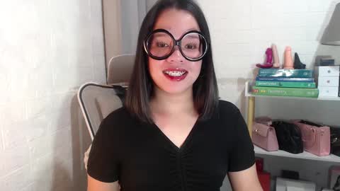 Joana online show from 01.05.25