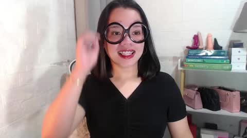 Joana online show from 01.06.25
