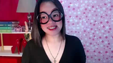 Joana online show from 10.28.25