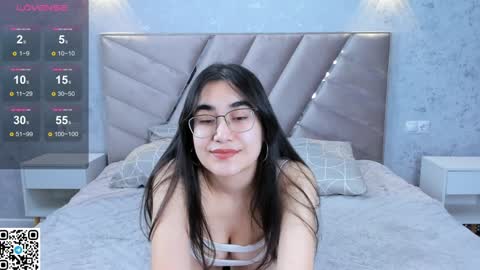 Mia online show from 01.09.25