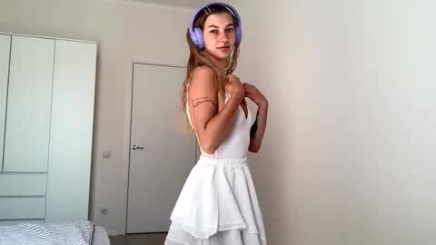 Lana online show from 09.15.25