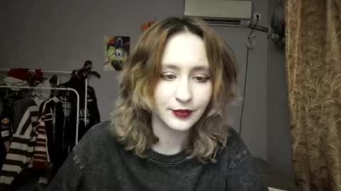 Joannatompson online show from 02.01.25