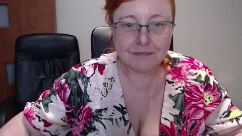 Snapshot of joannaandneighbour chatting on 01.15.25 Joanna and Greg online show from 01.15.25