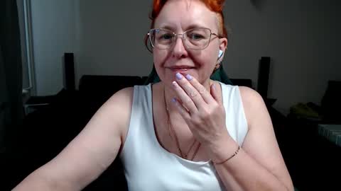 Snapshot of joannaandneighbour chatting on 03.13.26 Joanna and Greg online show from 03.13.26