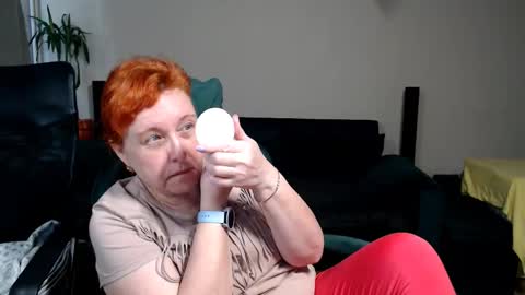 Snapshot of joannaandneighbour chatting on 03.22.26 Joanna and Greg online show from 03.22.26