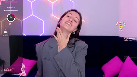 Joan online show from 12.04.25