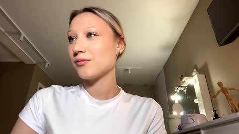 Annie online show from 03.23.26