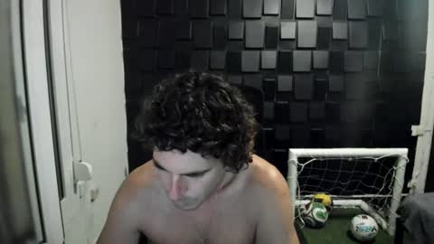 Snapshot of joaquin420_hot chatting on 06.25.26 joaquin420_hot online show from 06.25.26