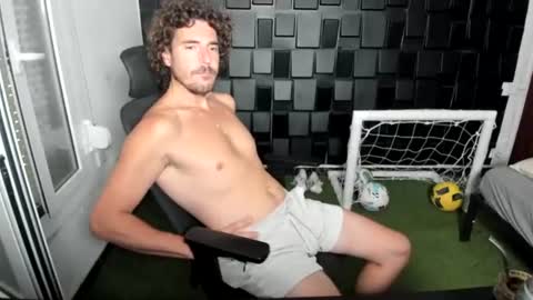 Snapshot of joaquin420_hot chatting on 07.15.26 joaquin420_hot online show from 07.15.26