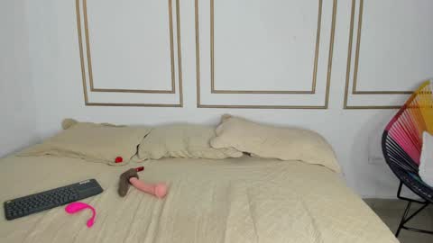 Snapshot of jocelyn_santana chatting on 01.07.25 Jocy online show from 01.07.25