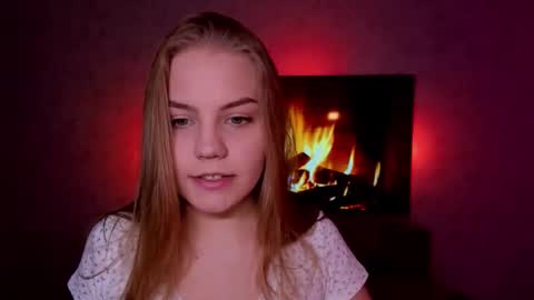 Snapshot of jodiewithgreen chatting on 09.19.25 Jodie 3 returning TODAY online show from 09.19.25