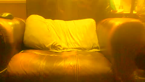 Snapshot of joeblow61616 chatting on 12.04.24 joeblow61616 online show from 12.04.24