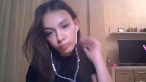 Jennifer online show from 11.06.25