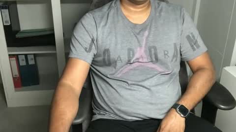 joeshades21 online show from 10.28.25