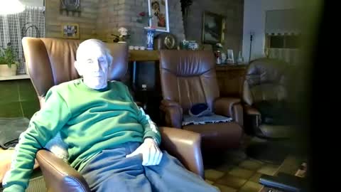 johan7 heet online show from 12.14.24