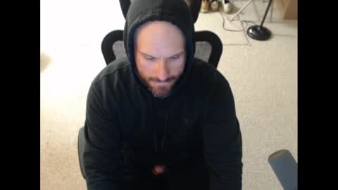 Snapshot of john_donson chatting on 10.04.25 john_donson online show from 10.04.25