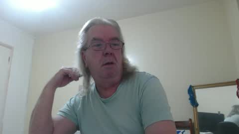 Snapshot of john_little_one chatting on 01.19.25 JOHN online show from 01.19.25