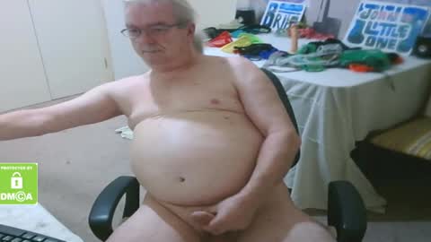 Snapshot of john_little_one chatting on 02.12.25 JOHN online show from 02.12.25