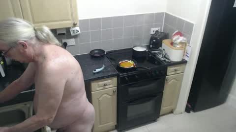 Snapshot of john_little_one chatting on 02.13.25 JOHN online show from 02.13.25