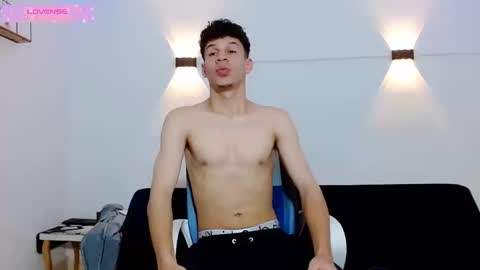 john_ssnow29 online show from 09.19.25