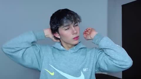 John Vichenso online show from 11.24.25