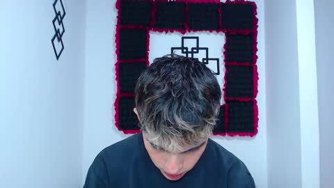 John Vichenso online show from 01.12.26