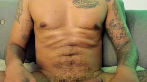 Snapshot of johncarrie chatting on 01.09.25 John carrie Independent Help me reach my goal 100 likes and 10000 followers online show from 01.09.25