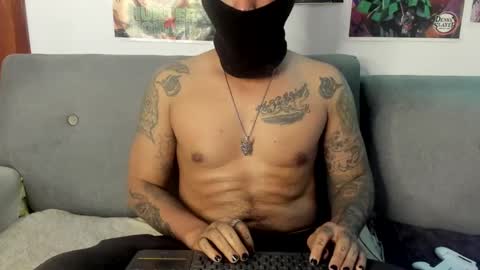 Snapshot of johncarrie chatting on 02.28.25 John carrie Independent Help me reach my goal 100 likes and 10000 followers online show from 02.28.25