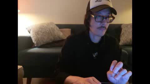 Snapshot of johneelicks chatting on 10.17.25 Johnee online show from 10.17.25