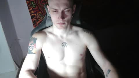 Snapshot of johnny_positive chatting on 11.03.25 Johnny online show from 11.03.25